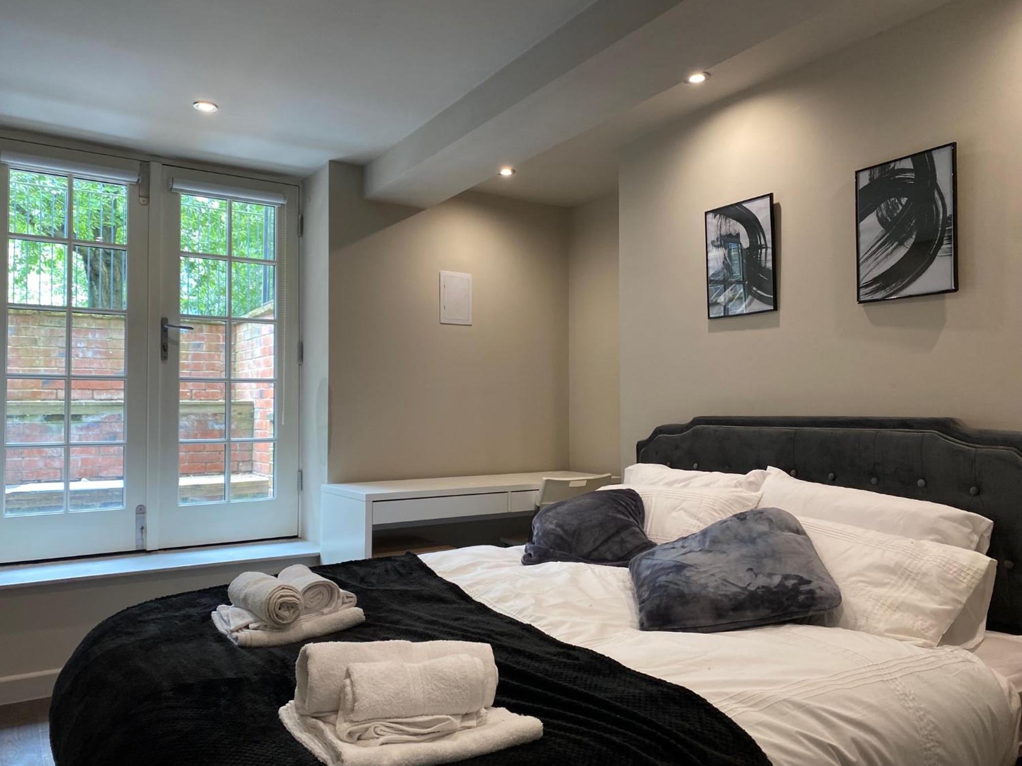 Stunning King Suite Apartment In The Heart Of Leeds City Center 外观 照片