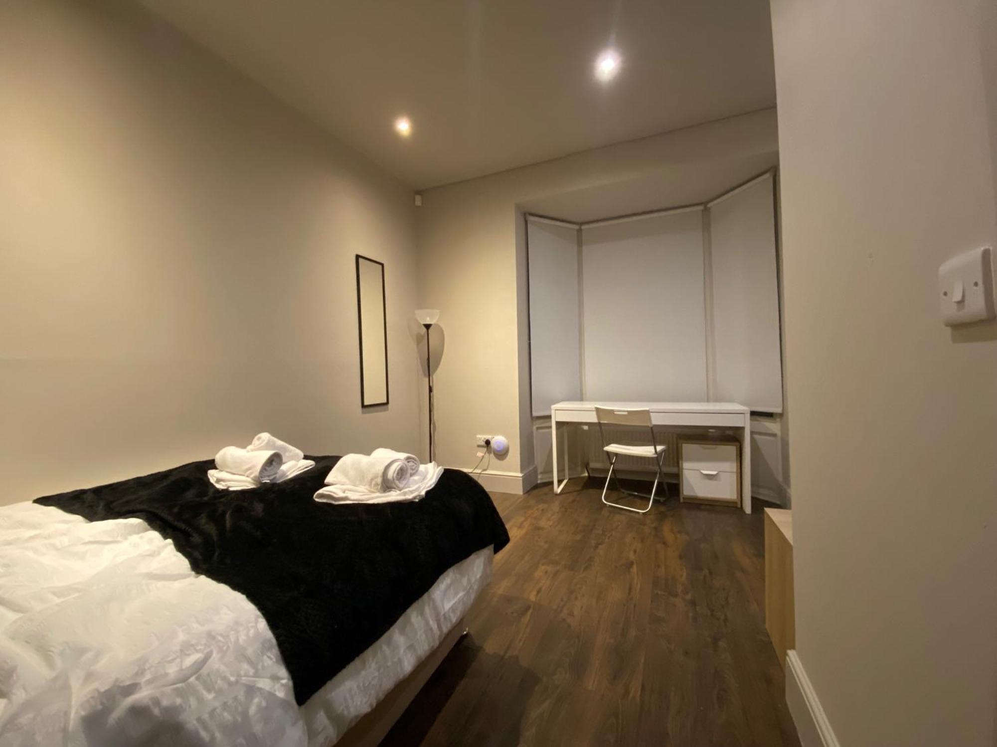Stunning King Suite Apartment In The Heart Of Leeds City Center 外观 照片